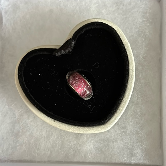 Pandora Sleeping Beauty Pink Charm - Box not included - Picture 1 of 1